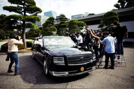 高级公务车引发民意抨击，日本兵库县知事竟离谱回应：高级车的好，你们搭过就知道图片