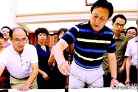 唐国强书法真美，市场价每平尺8万元！网友：不愧是中书协会员图片