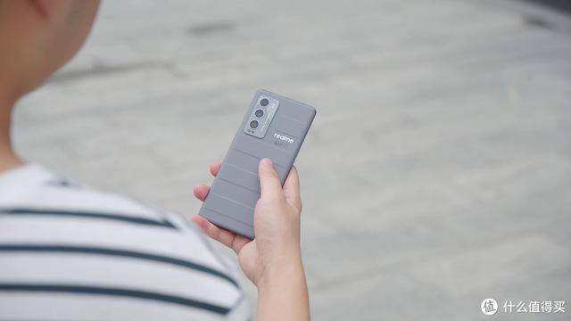 Realme GT 大师探索版真有这么好？测试后，可以有但没必要