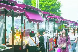 厦门“摊规点”安家流动摊贩，烟火气让城市更有温度图片