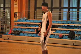 第14届全运会今晚开幕！山东代表团旗手出炉，18岁男篮中锋扛大旗图片