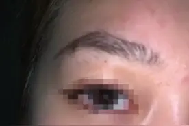 留学生被拉到洗浴中心隔离卫生差引发过敏？青岛一女子拒隔离跳大巴车窗逃跑？官方回应来了图片