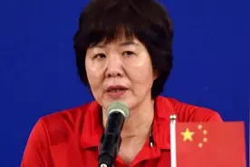 郎平卸任！为何女排备战5年失败？樊振东马龙给出答案图片