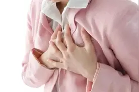 年轻女性胸痛、心慌的原因是什么？图片