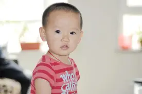 宝宝的这5个特征属于“聪明相”，智商高学东西快，有你家娃吗？图片