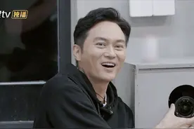 又闹笑话！赵文卓围观刘迦言承旭拆家，热狗用马桶盖吐槽节目组图片