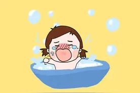 宝宝洗澡爱哭闹？拯救宝妈的妙招在这儿图片