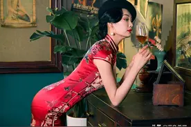 室内拍人像，12张旗袍照，4个经典姿势，助你拍出清新典雅人像照图片