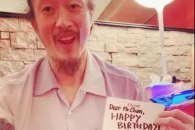 赌王千金何超仪为老公庆生，陈子聪脱发多瘦脱相，曾病重住ICU图片