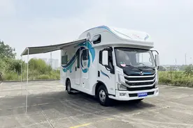 轻卡房车带拓展，还有干湿分离卫生间，金龙艾科斯H500单拓展房车图片