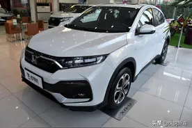 本田自吸动力出色又省油，SUV灵活空间大，带你看本田XR-V图片