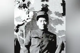 毛岸英牺牲，彭德怀含泪写下绝密电报，守墓人5年不知墓中人身份图片