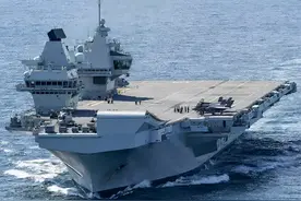 这艘航母建造耗时8年，动用了一万多个工人图片