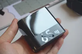 方便出差使用的紫米PD65W三口充电器，手机、笔记本都能充图片