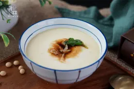 在家做豆花的高级做法，不用任何卤水，1个鸡蛋搞定，香滑细腻图片