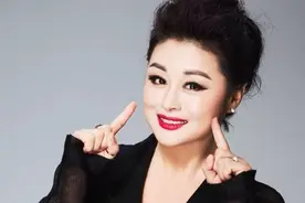 于月仙父母重男轻女，全家福合影曝光！对比两个妹妹颜值差距大图片