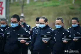 倒在阻断疫情AB门战位上，他用生命书写忠诚与担当图片
