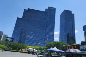 乌鲁木齐十大高楼（在建+建成)新鲜出炉，最高280米图片