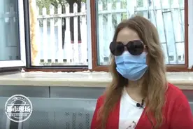 57岁痴情女子千里寻夫，独自前往边境！民警苦口婆心：假的图片