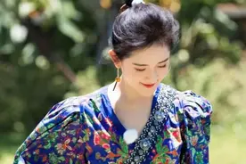 谢娜新造型清新甜美显年轻，有网友表示这是娜姐最美的清纯造型图片