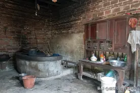 农村拆迁房屋实际面积超过证载面积，超出部分要不要补偿？图片