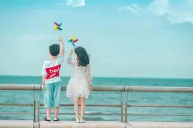 绝大多数父母，正用控制欲毁掉自己的孩子图片