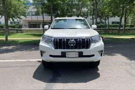 拥有绝对信赖越野性能 ​20款霸道2700节油效率提高 满足驾驶乐趣图片