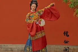 明制婚礼新娘造型 · 桃之夭夭，灼灼其华图片