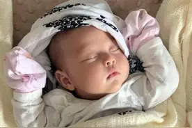 自主能力培养攻略：独睡先分床，年龄有讲究，训练方式不容有误图片