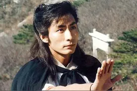 武侠大师萧逸，曾经与金庸齐名，如今却没多少人记得图片