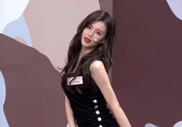 因解说CF赛事而大火的女主播，歆儿第四，超美腐团儿也输给了她