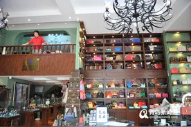 豪！一块腕表能买青岛一套房 小伙开奢侈品收售店 年流水过亿图片