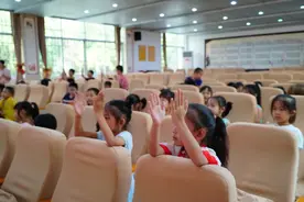 开学季感受信仰的力量！“百名小记者讲百年党史”走进南宁凤翔路小学图片