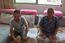 烈士血洒战场，战友奉养其父母34年图片