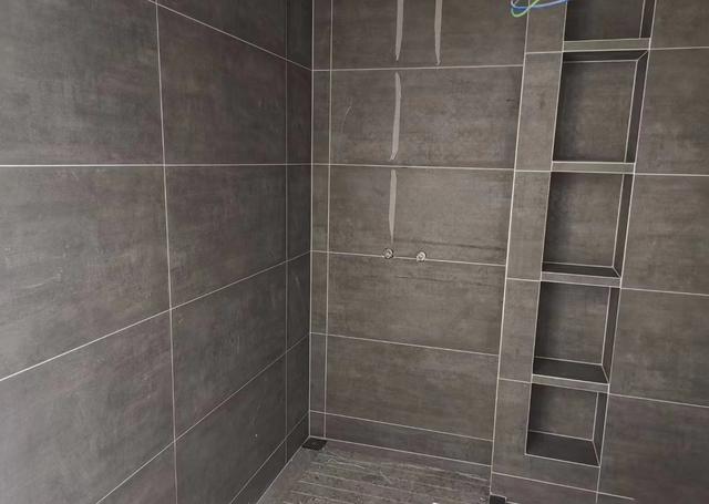 如何贴墙砖才不会掉?