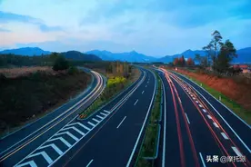 为基建狂魔打CALL，为摩旅多样化点赞的车，来了图片