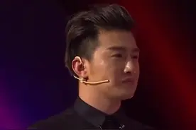 少年时，他借母亲之名拆散母亲的恋人，25年后下跪求他们复合图片