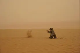 当穿越罗布泊的时候遇上沙尘暴图片