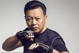 《扫黑风暴》主演赵小锐：饰演“李逵”成名，将普通妻子当成宝图片