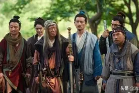 马钰在教授郭靖武功时说，你师傅是武林中顶尖的人物，为何这么说图片