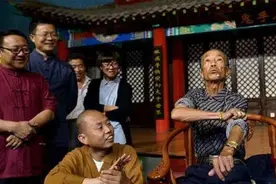 “鬼手”王保合：年近70岁，用3个球2个碗，赢得李嘉诚4亿图片