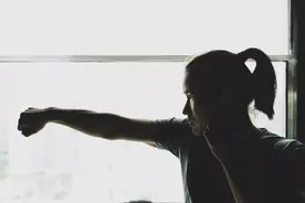 中国女孩靠男孩保护？别闹了图片
