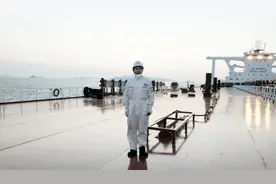 闪光时刻│与40万吨矿砂船的不解缘份图片