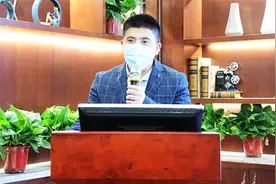 向英雄致敬，与青春同行图片