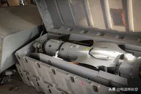 塔利班缴获3套美国先进无人机！政府军逃命太慌张，连包装一起扔图片