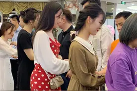 大龄公务员深圳金媒人脱单：足够优秀，才好一见钟情图片