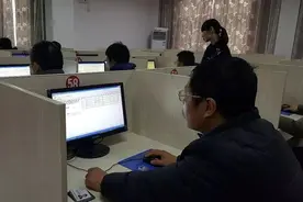 考过了科目4就可以上路开车吗，别着急看仔细图片