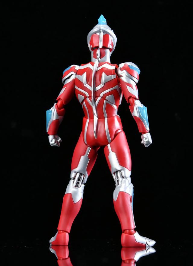 78官测：万代 SHF 银河奥特曼