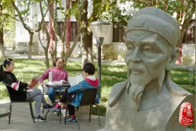 风水先生：这是块风水宝地啊！范仲淹：那我不要了图片