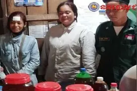 涉嫌出售假蜂蜜，柬埔寨两名女子被捕图片